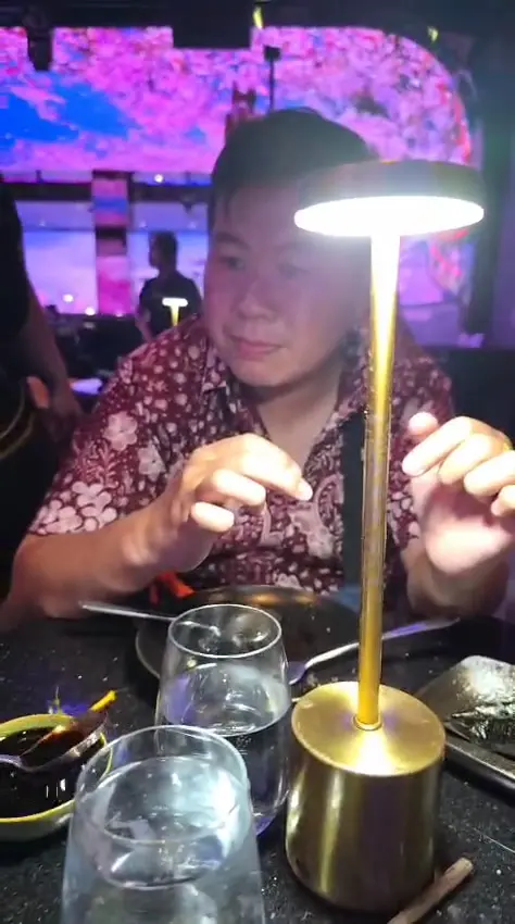 ShiShi Nightclub & Izakaya Lounge 7