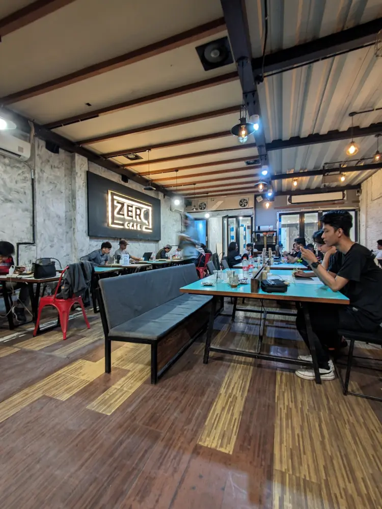 Zero Cafe 1