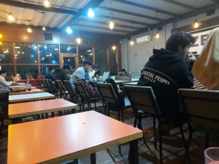 Zero Cafe 3