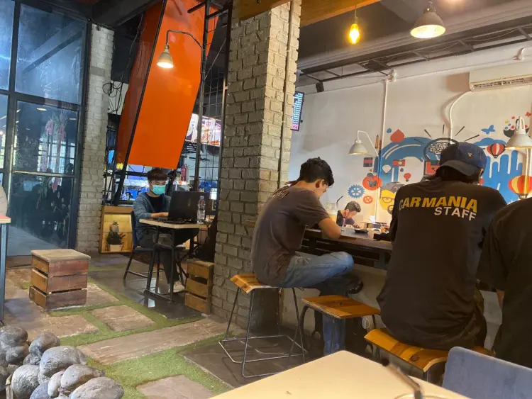 Zero Cafe 9