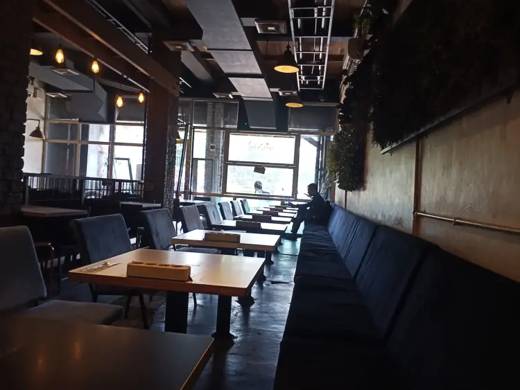 Zero Cafe 4