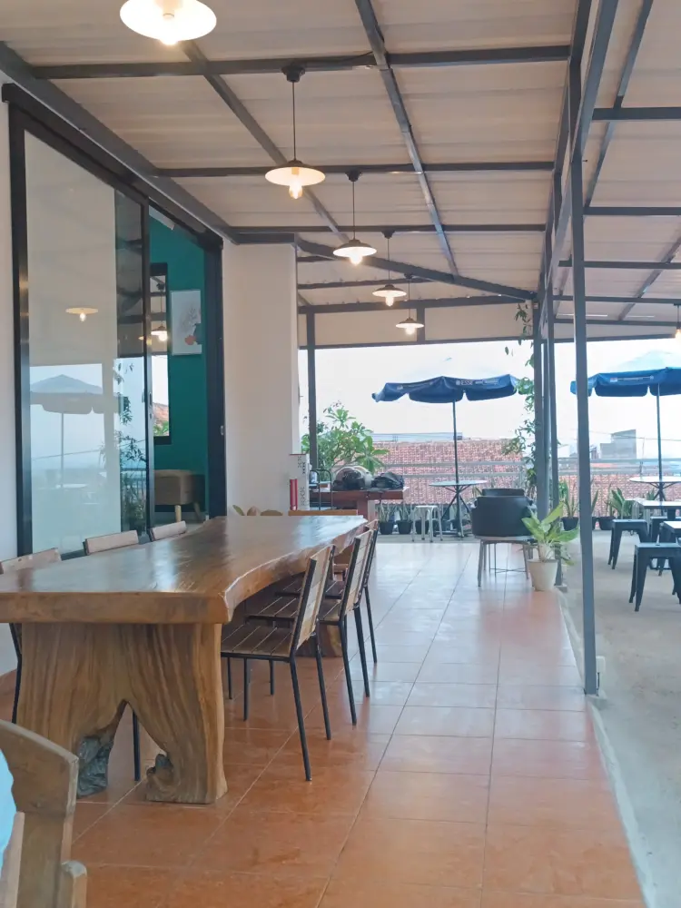 Loka Coffee and Space 4