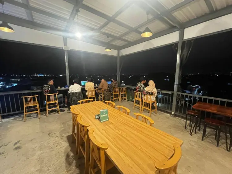 Loka Coffee and Space 5