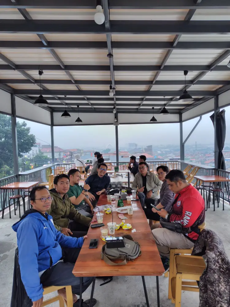 Loka Coffee and Space 8