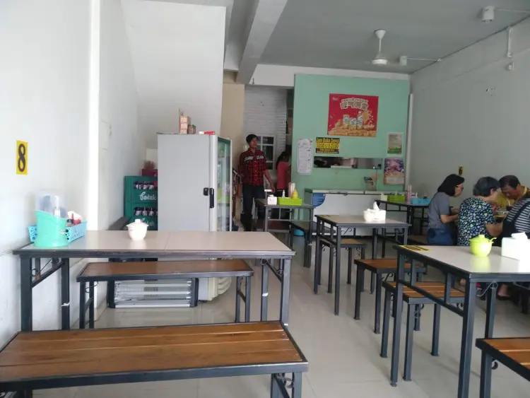 Depot Kwan Mie Keriting & Kwetiau Medan 8