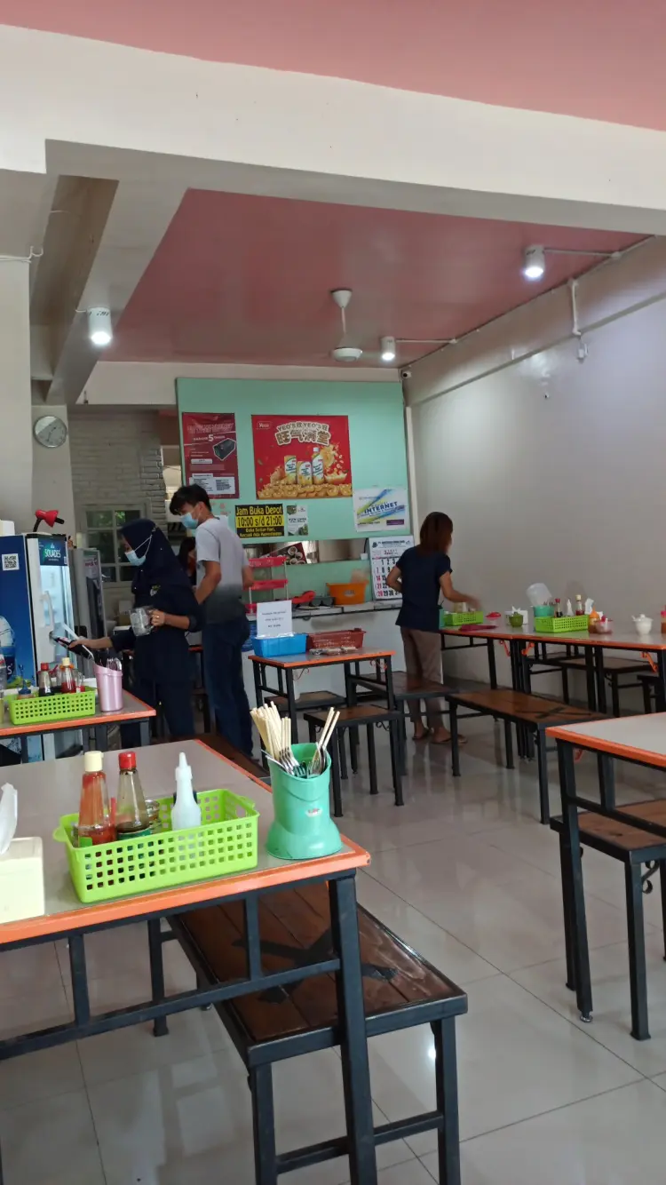 Depot Kwan Mie Keriting & Kwetiau Medan 6