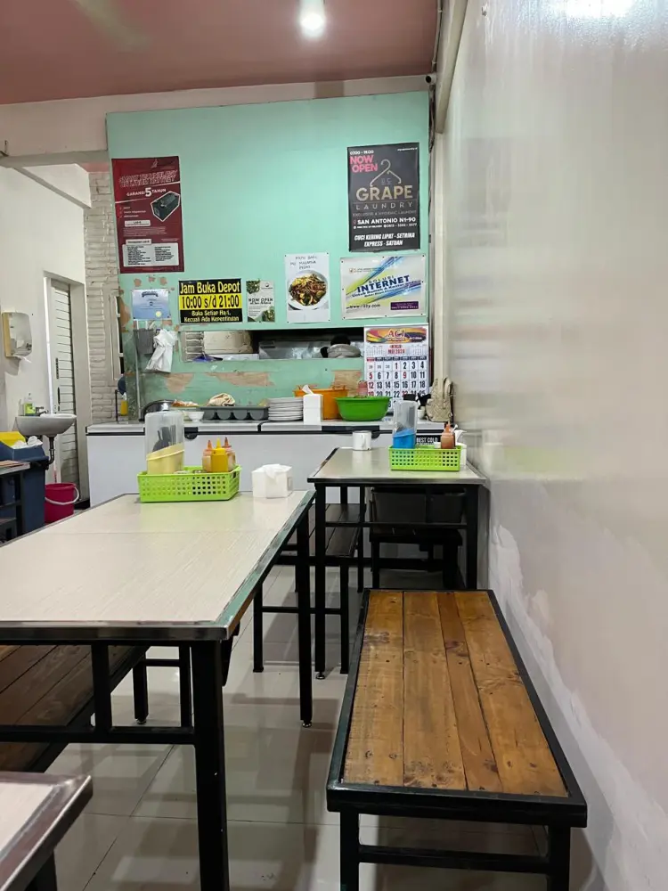 Depot Kwan Mie Keriting & Kwetiau Medan 2