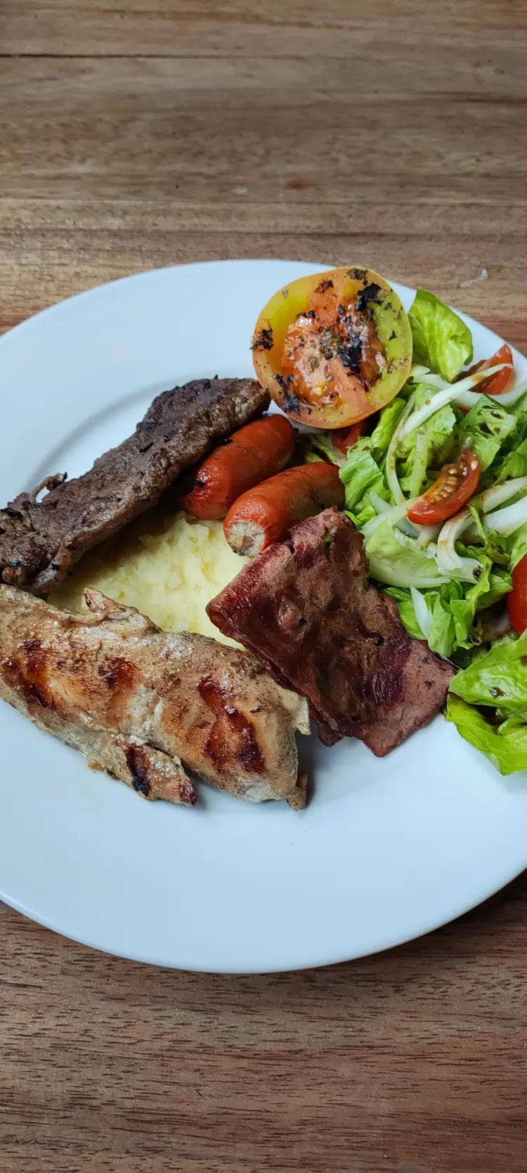 Nora Kitchen and Bar 5