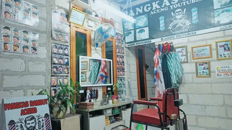Pangkas rambut Aceng YouTubers (barbershop) 1