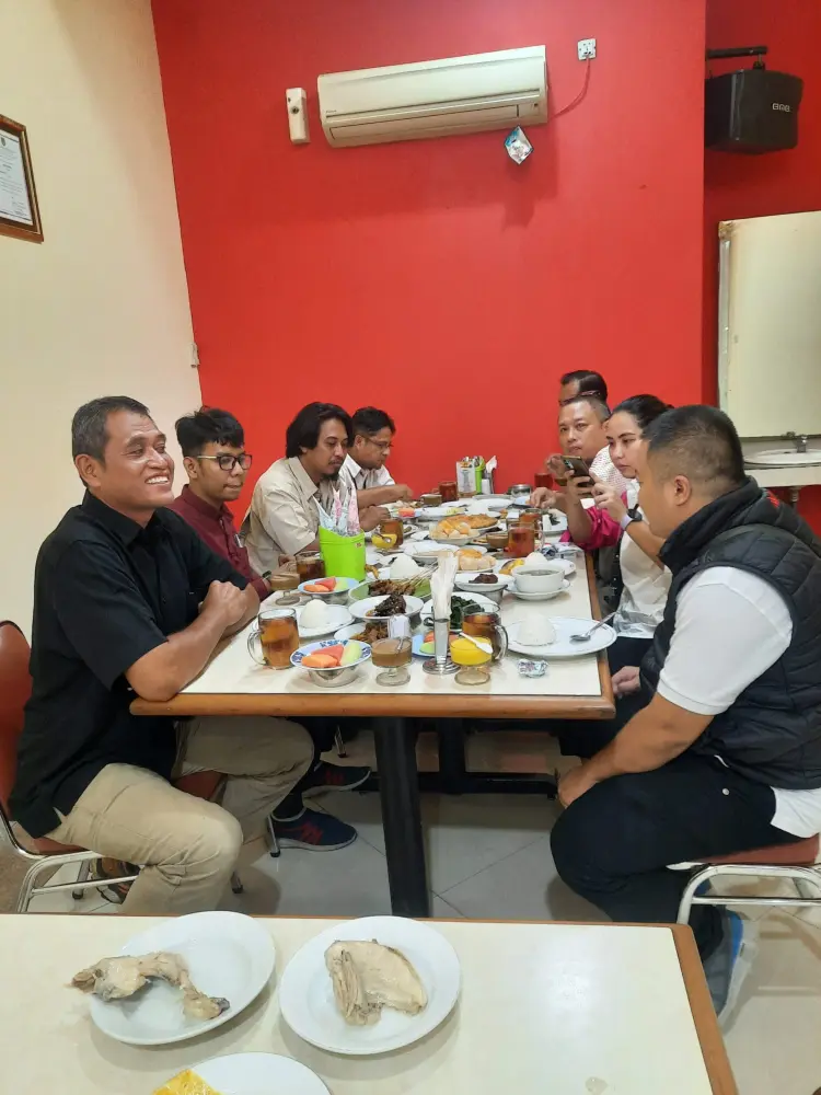 Rumah Makan Padang Sederhana 10