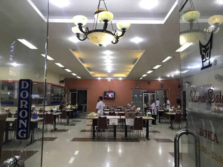 Rumah Makan Padang Sederhana 7