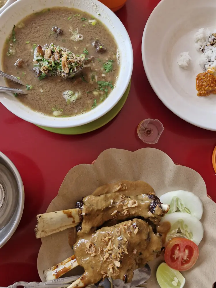 RM Lesehan Bukit Gojeng 4