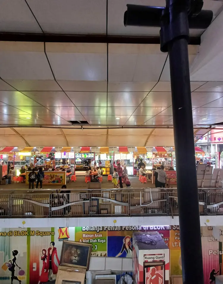 Pujasera Blok M Square 9