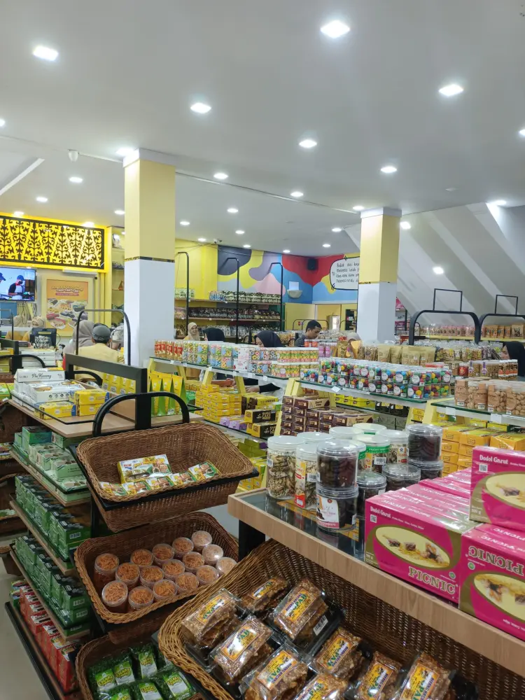 VIERA OLEH-OLEH (Pusat Oleh-oleh di Pekanbaru) 5