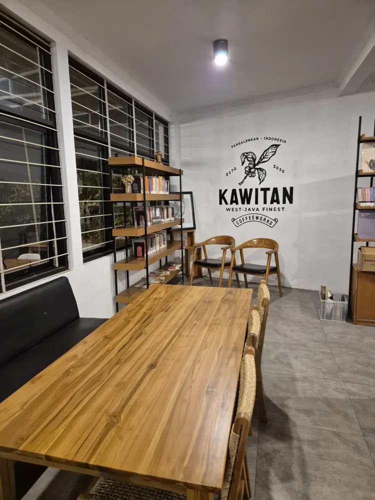 Kawitan Coffee & Eatery 9