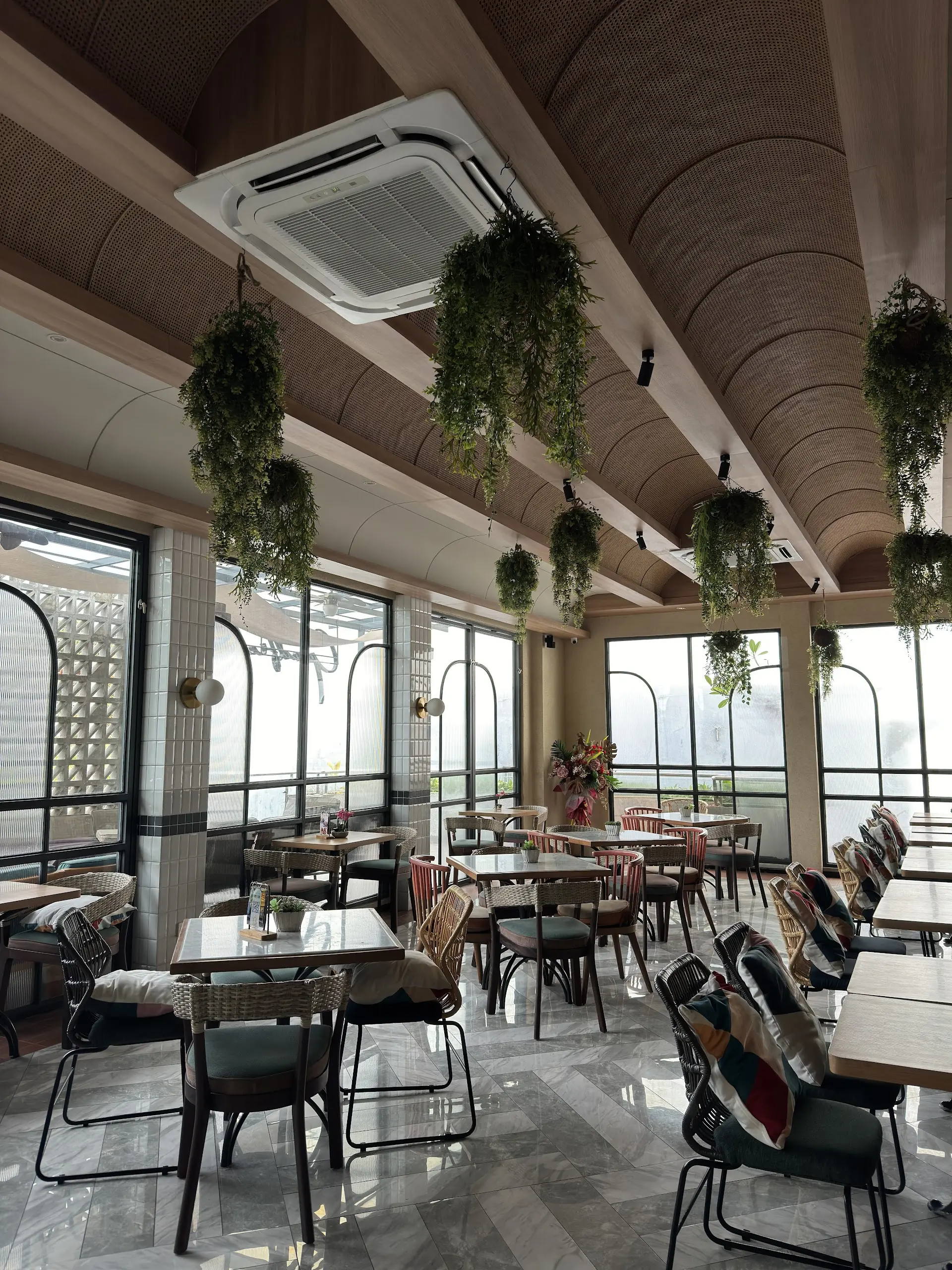 Is this 4.8-star god-tier spot in Makassar really worth the flight? 3