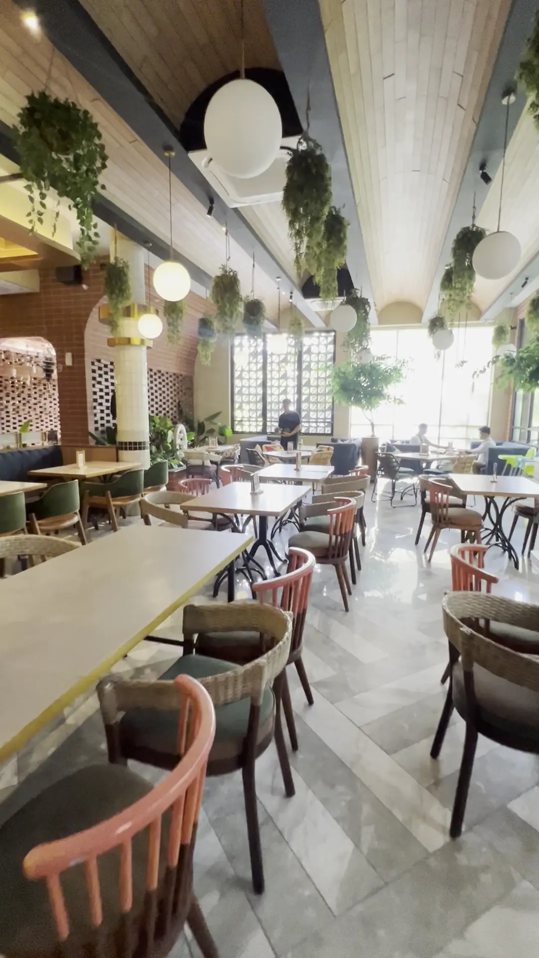 Is this 4.8-star god-tier spot in Makassar really worth the flight? 1