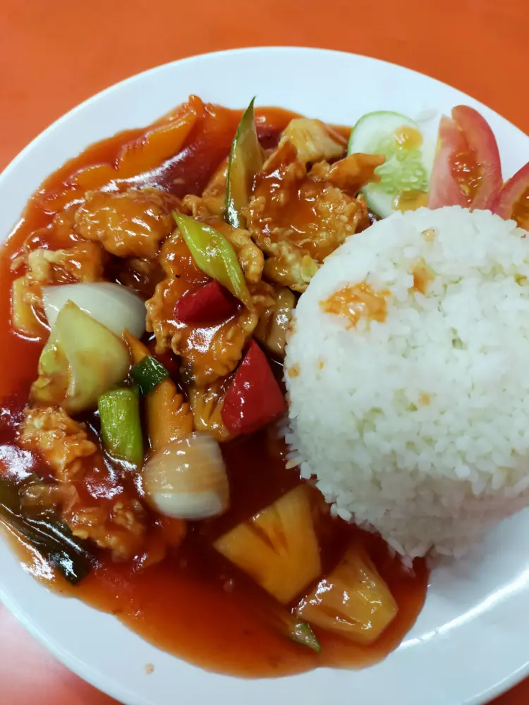 Resto, Cake & Bakery Sariwangi 10