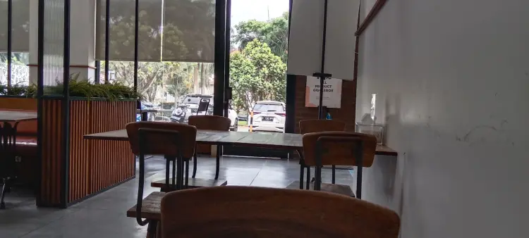 Giggle Box Kota Baru Parahyangan - Bandung 8