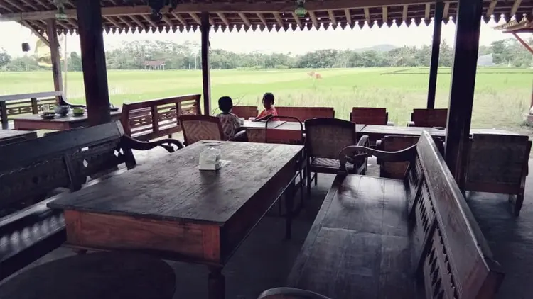 Gubuk Makan Iwak Kalen 8