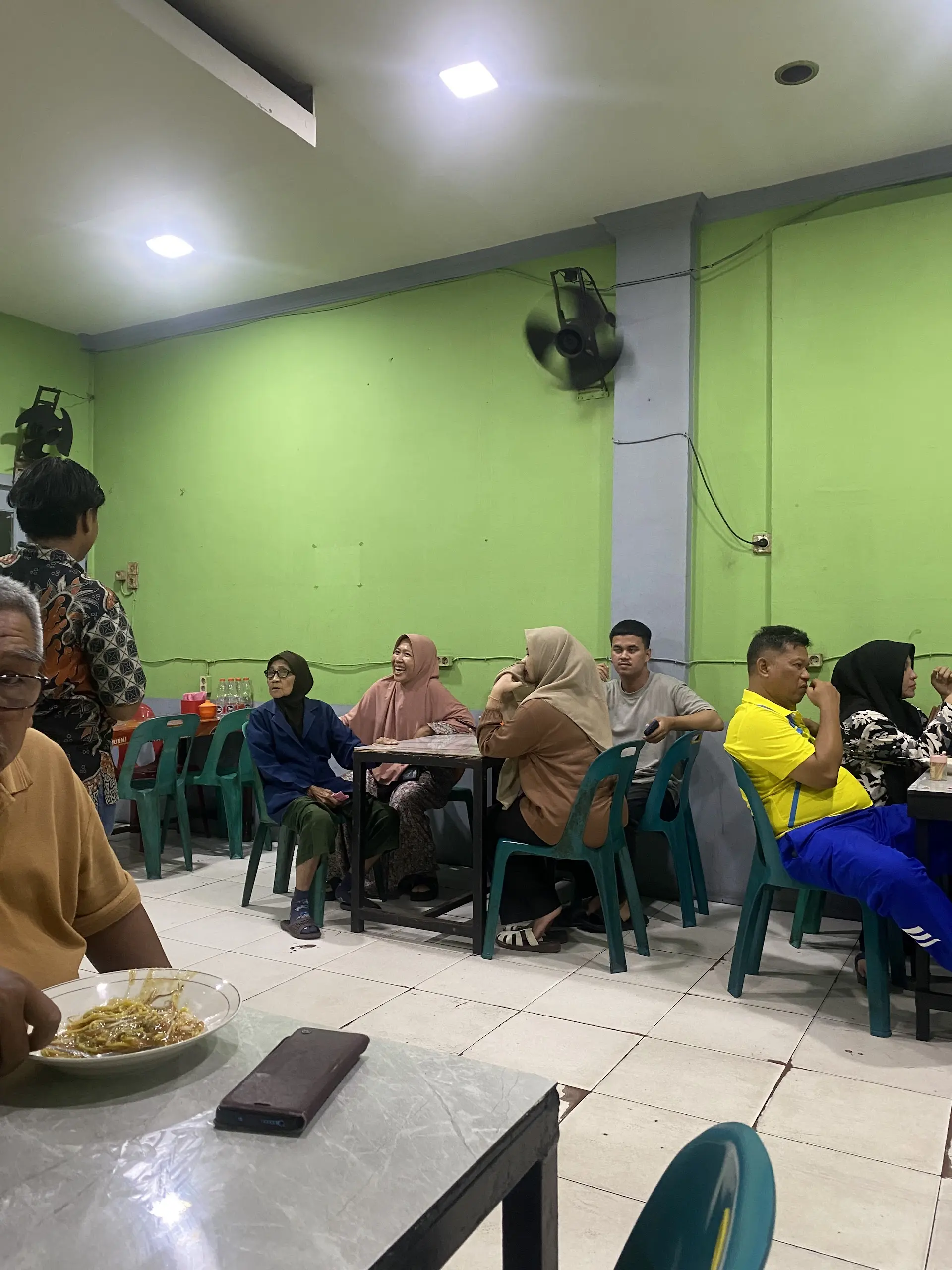 Would you cook with a cockroach for a taste of Medan's #1 satay? 3