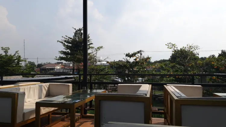 Atap Langit Cofee n Eatery 8