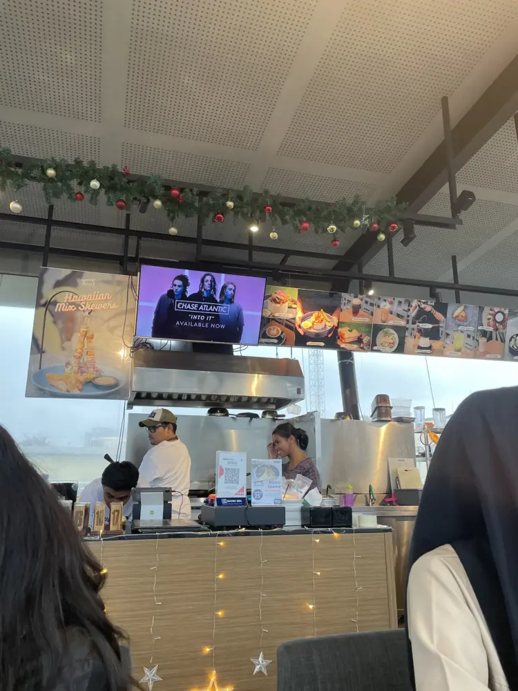 Atap Langit Cofee n Eatery 5