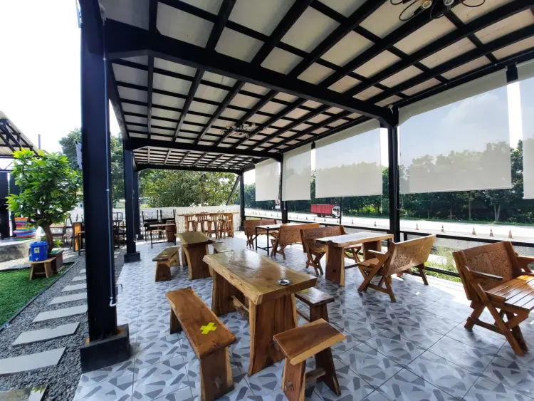 Atap Langit Cofee n Eatery 10