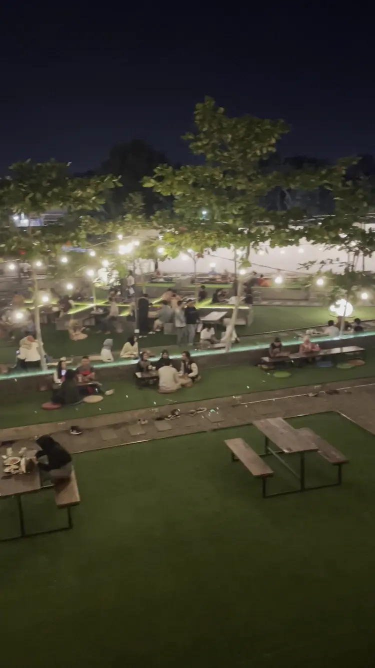 Atap Langit Cofee n Eatery 6