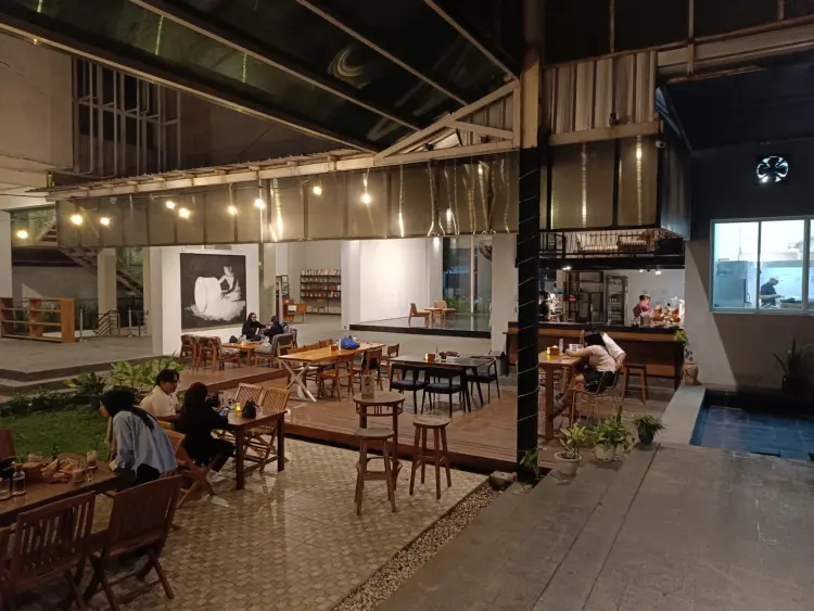 Stylo Cafe & Resto (Jogja) 5