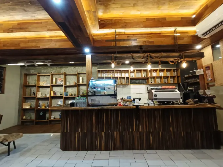 Malica Coffee and Eatery 8