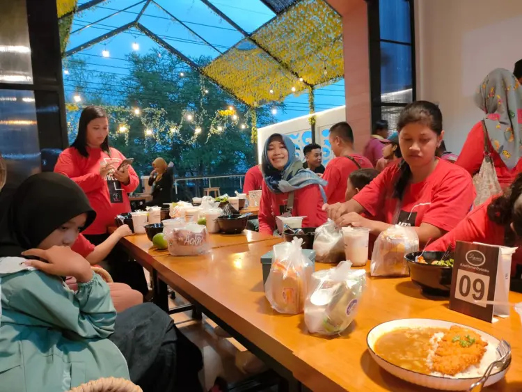 Dynos Coffee & Kitchen 6