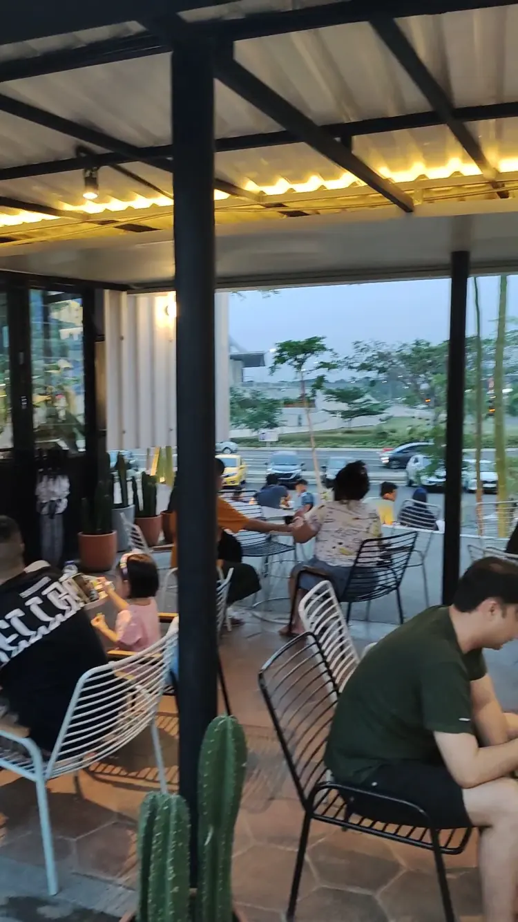 Kopi Nako Kota Baru Parahyangan 5