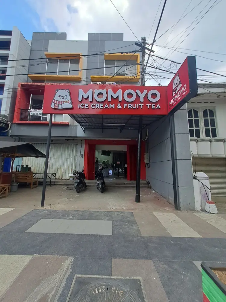 Momoyo Nganjuk 1
