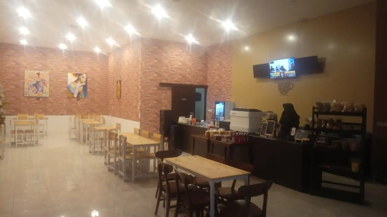 Makanan bandara itu jebakan? Tempat Mantap rating 4.9 ini bikin gue diem. 4