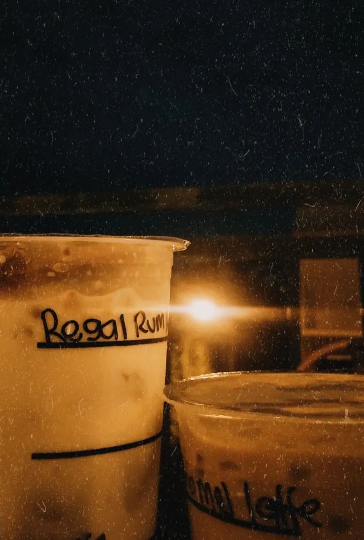 Kedai Es Kopi KONGBONG, Tjiledoeg 5