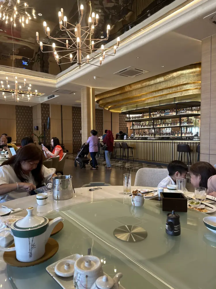 Grand The Leaf Chinese Cuisine Restaurant and Executive Lounge PIK 2 10