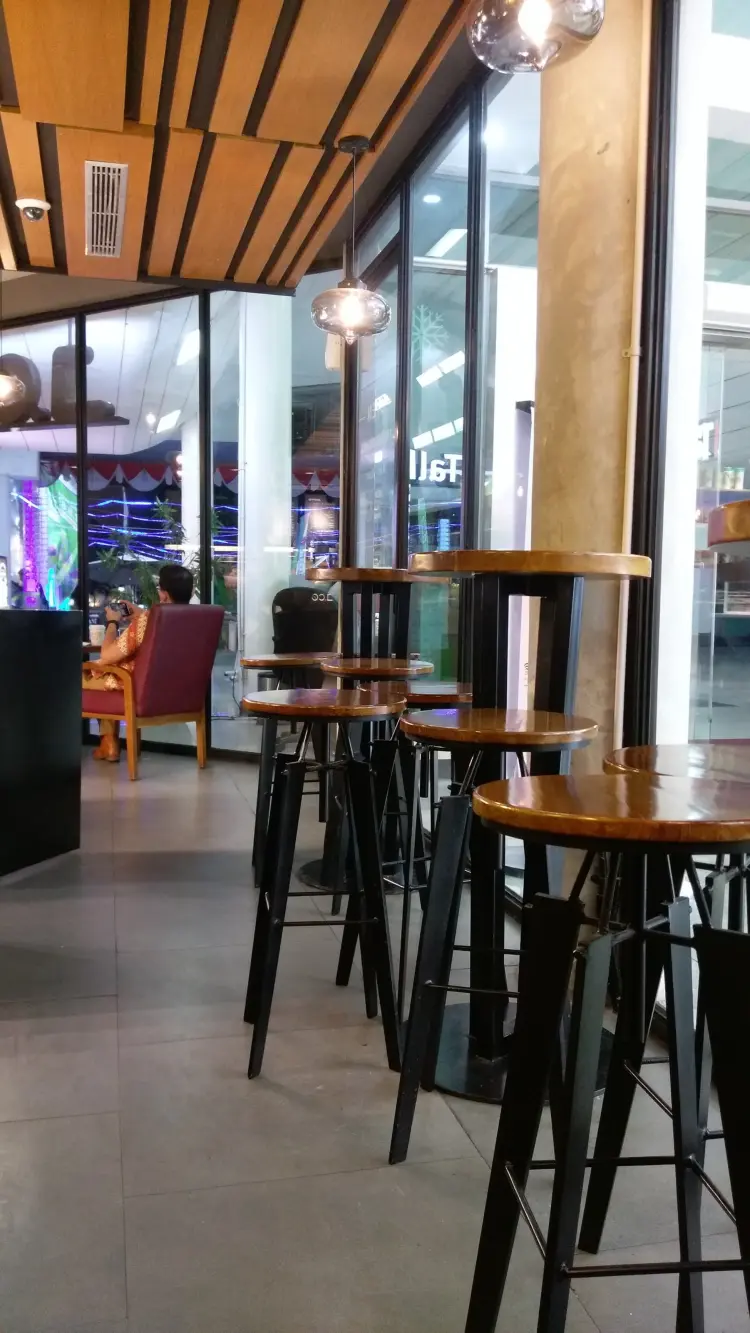 J. Co donuts & coffee - plaza festival 3