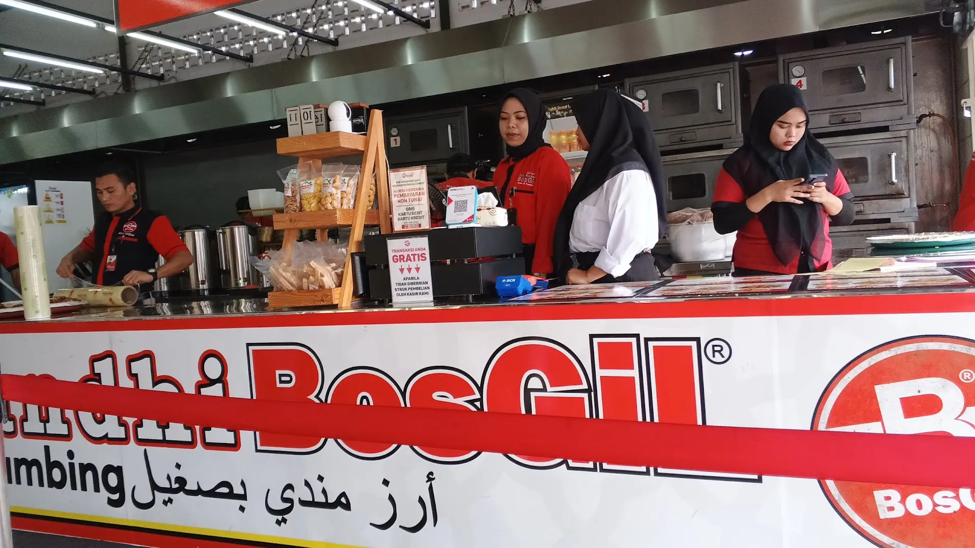 Modal 50rb-an makan sampai begah, ini tempat apaan sih ratingnya 4.9 di Google dari hampir 10rb review? 7