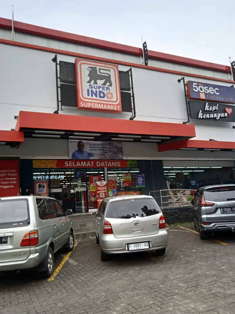 Super Indo Pajajaran 1