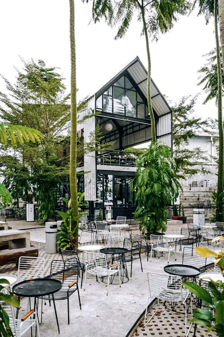 Nako Coffee Shop Lampung 8