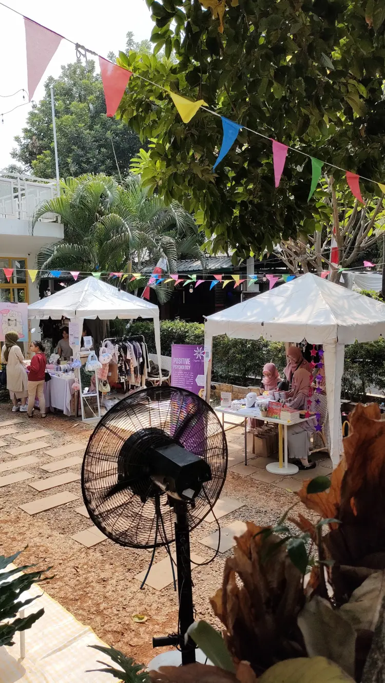 Twin House Cipete 10