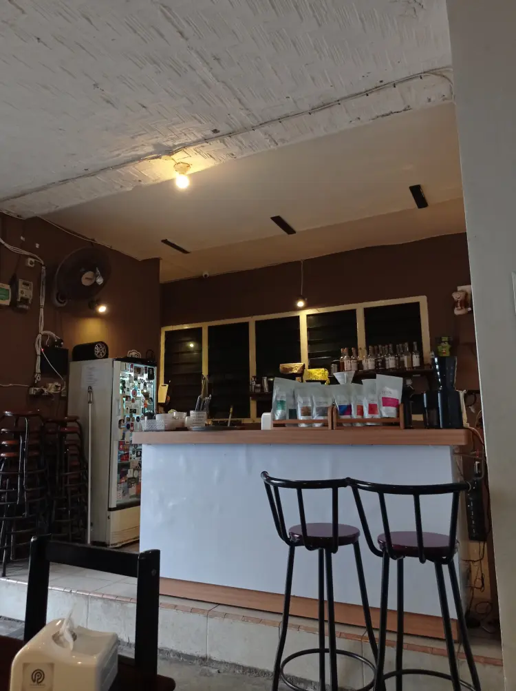 Kopi Paripurna & Roastery 8