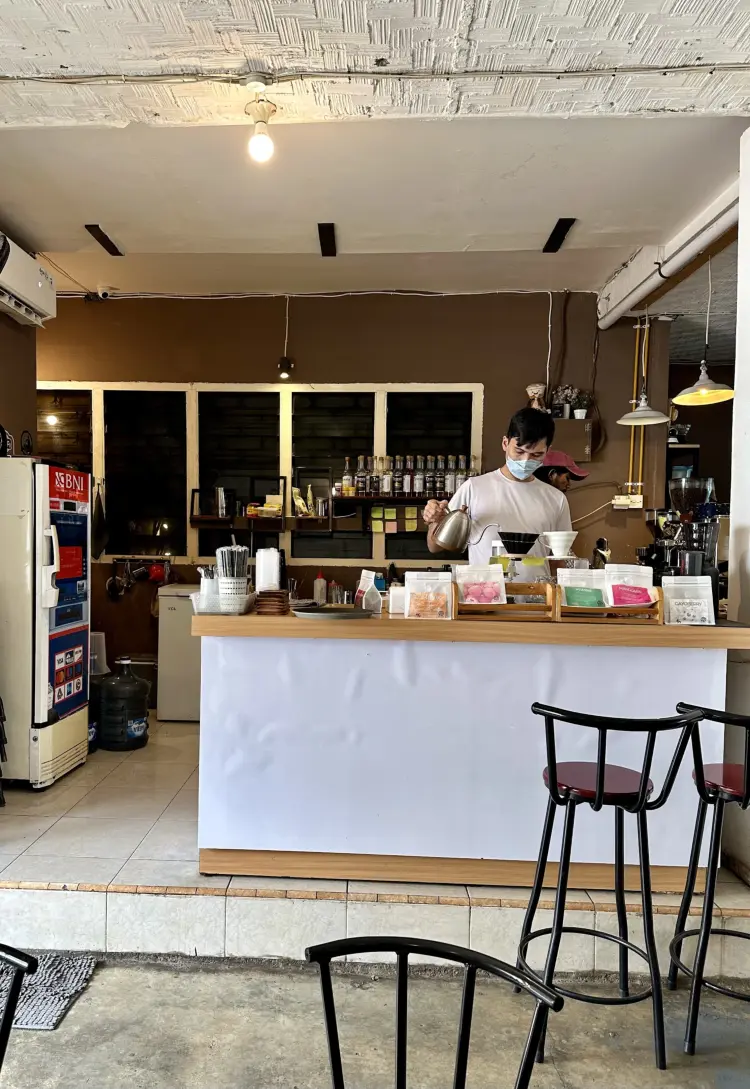 Kopi Paripurna & Roastery 6