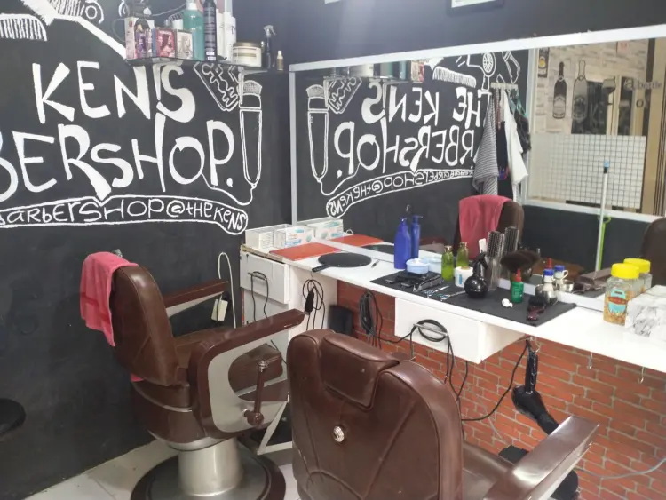 KEN'S BARBERSHOP 1