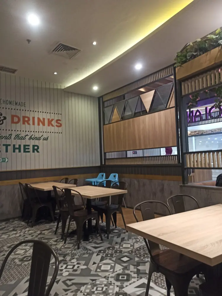 Solaria - Mall Centre Point 9