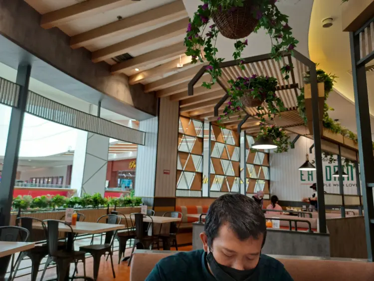 Solaria - Mall Centre Point 2