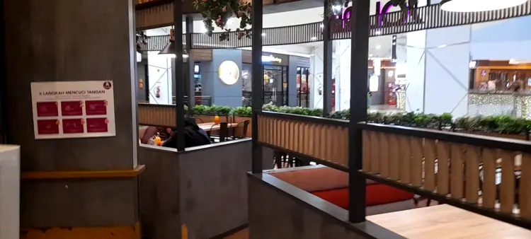 Solaria - Mall Centre Point 5