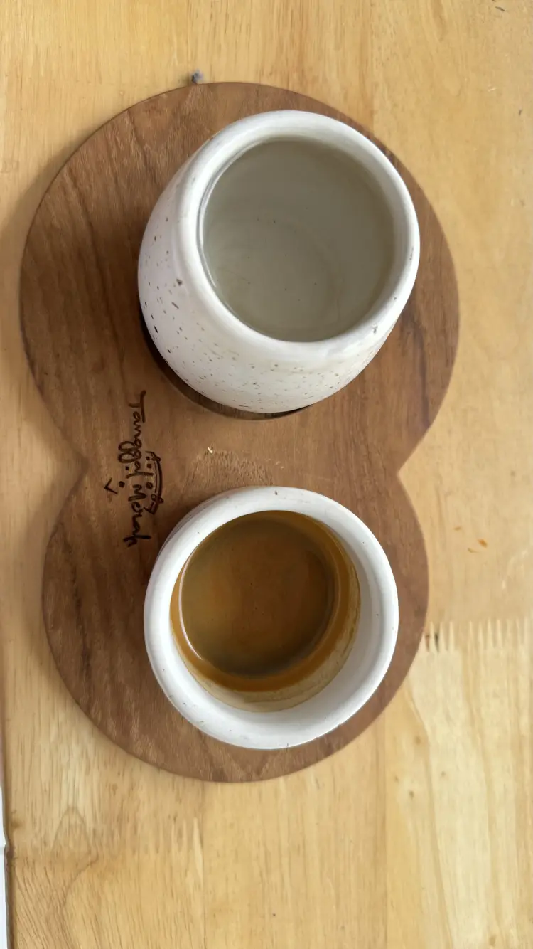 Tanggal Merah Coffee & Eatery 10