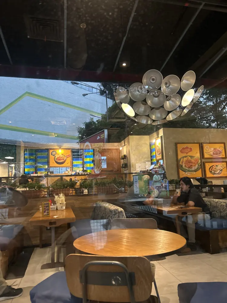 The People's Cafe Pasaraya Blok M 4